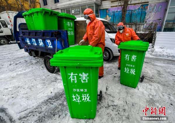 乌鲁木齐人口_乌鲁木齐首趟复工人员返岗专列铁警全程护送(2)