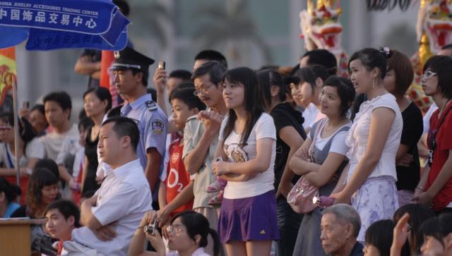 未来人口_从中国的人口周期上看,未来有3类房子可能会成为新的楼市风口